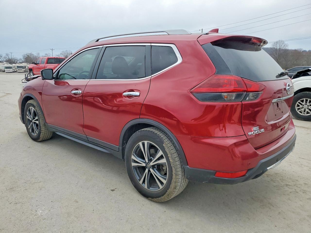 2019 NISSAN ROGUE SV photo 2