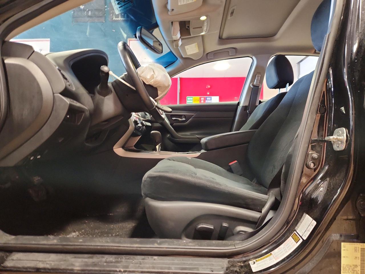 2015 NISSAN ALTIMA 2.5 SV photo 19