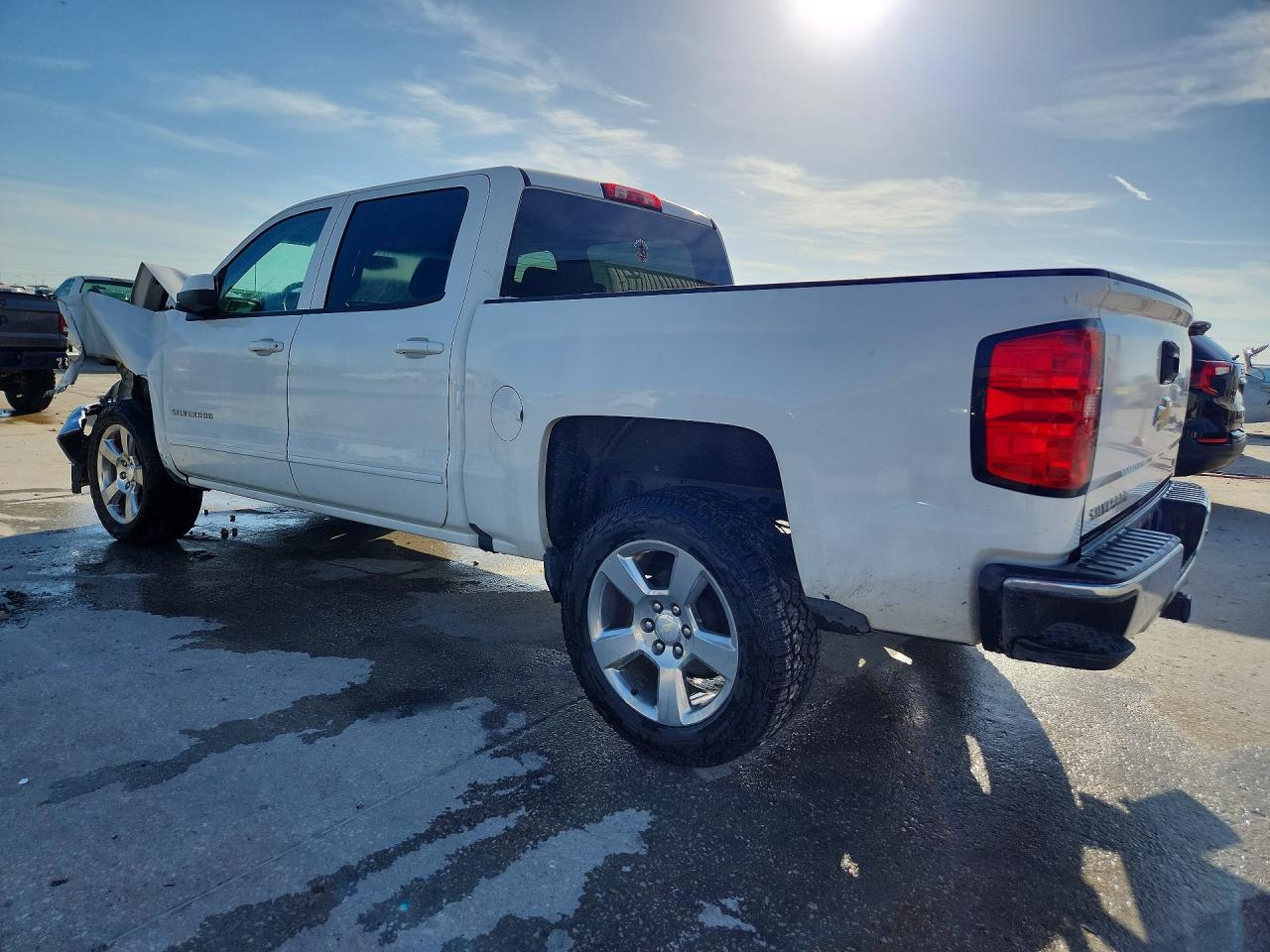 2016 CHEVROLET SILVERADO C1500 LT photo 3