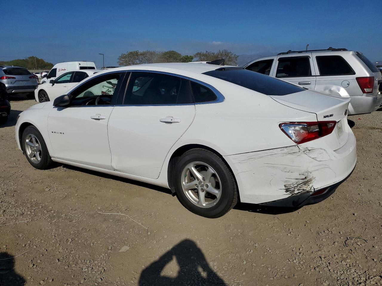 2016 CHEVROLET MALIBU LS photo 2