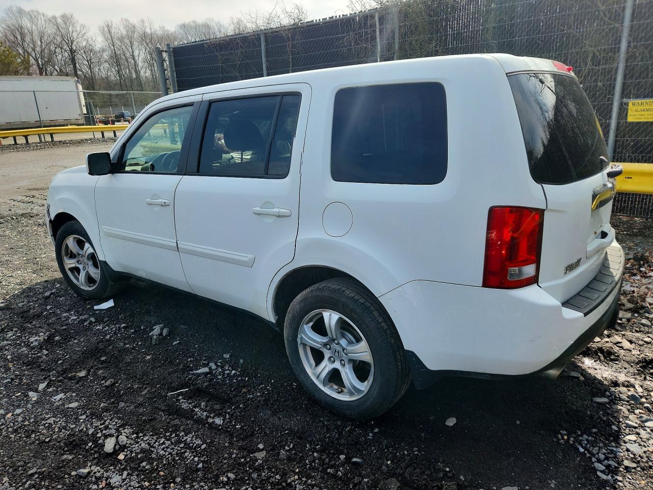 2013 HONDA PILOT EXL photo 2