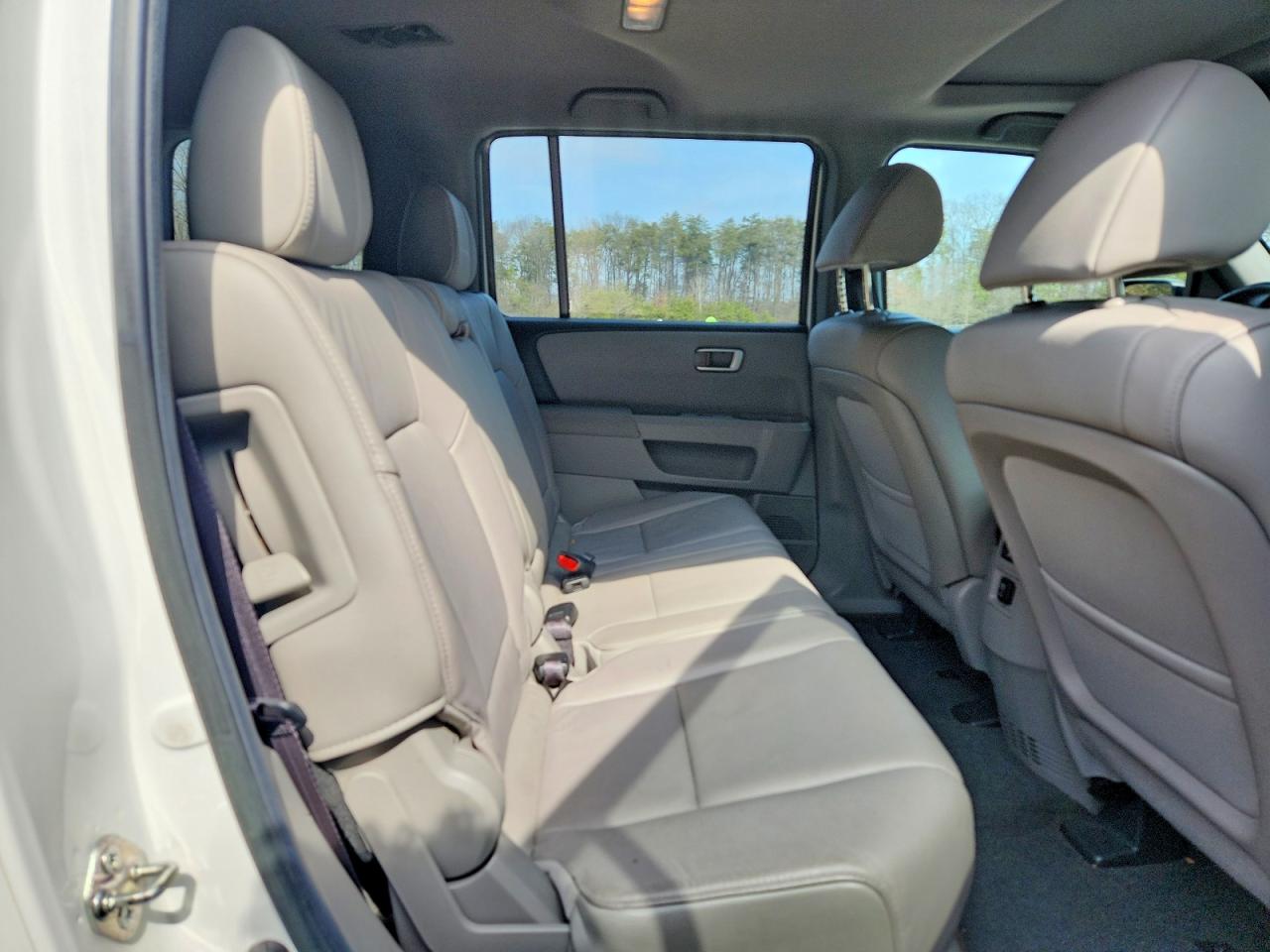 2013 HONDA PILOT EXL photo 11
