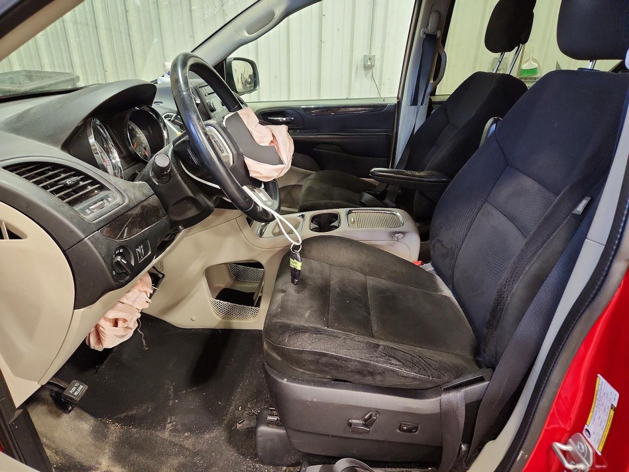 2015 DODGE GRAND CARAVAN SXT photo 13