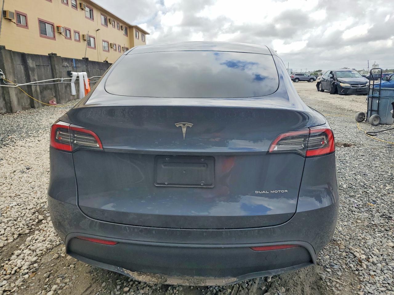 2021 TESLA MODEL Y photo 6