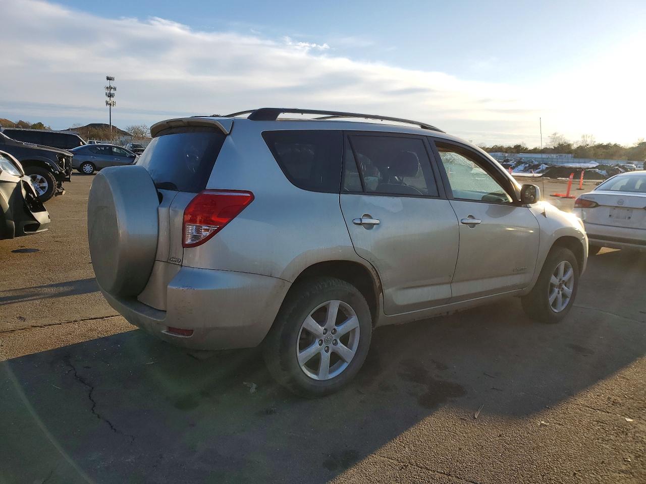 2008 TOYOTA RAV4 photo 3