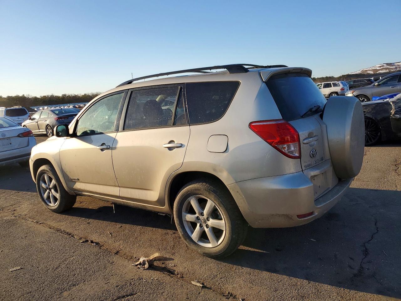 2008 TOYOTA RAV4 photo 2