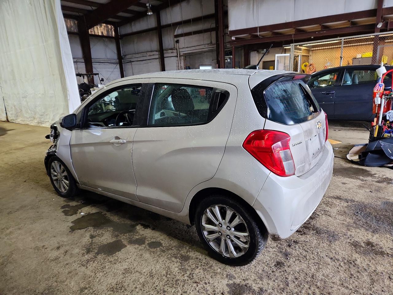 2016 CHEVROLET SPARK 1LT photo 2