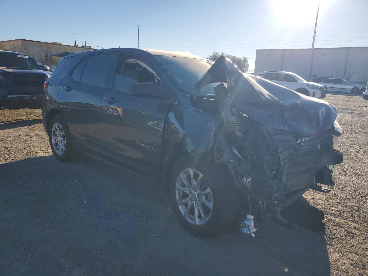 2019 CHEVROLET EQUINOX LS photo 4