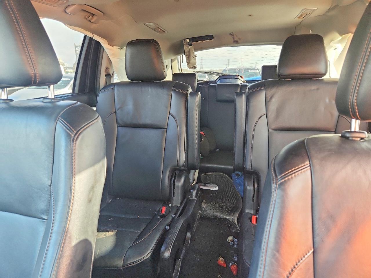 2019 TOYOTA HIGHLANDER XLE photo 10