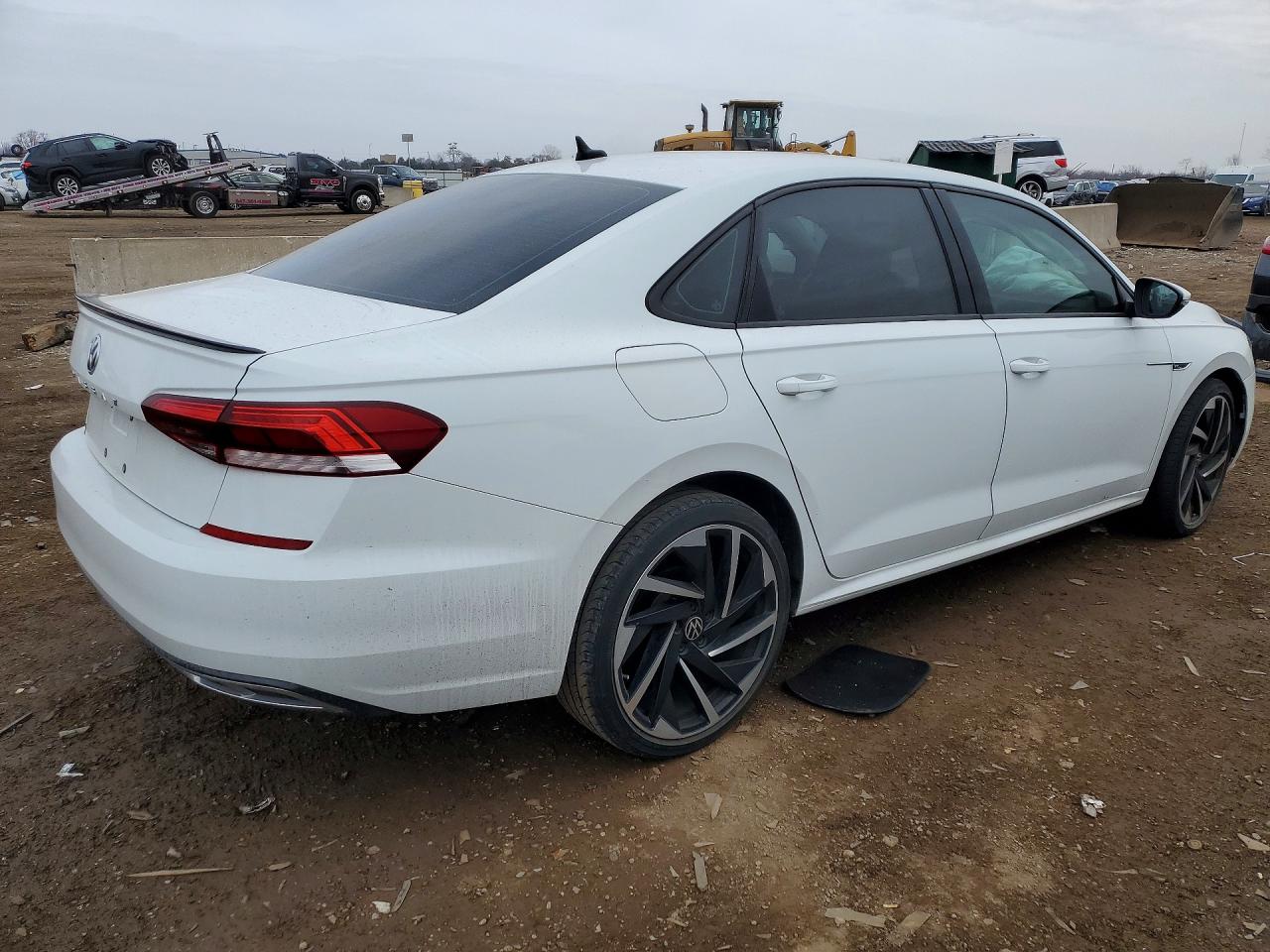 2020 VOLKSWAGEN PASSAT R-LINE photo 7