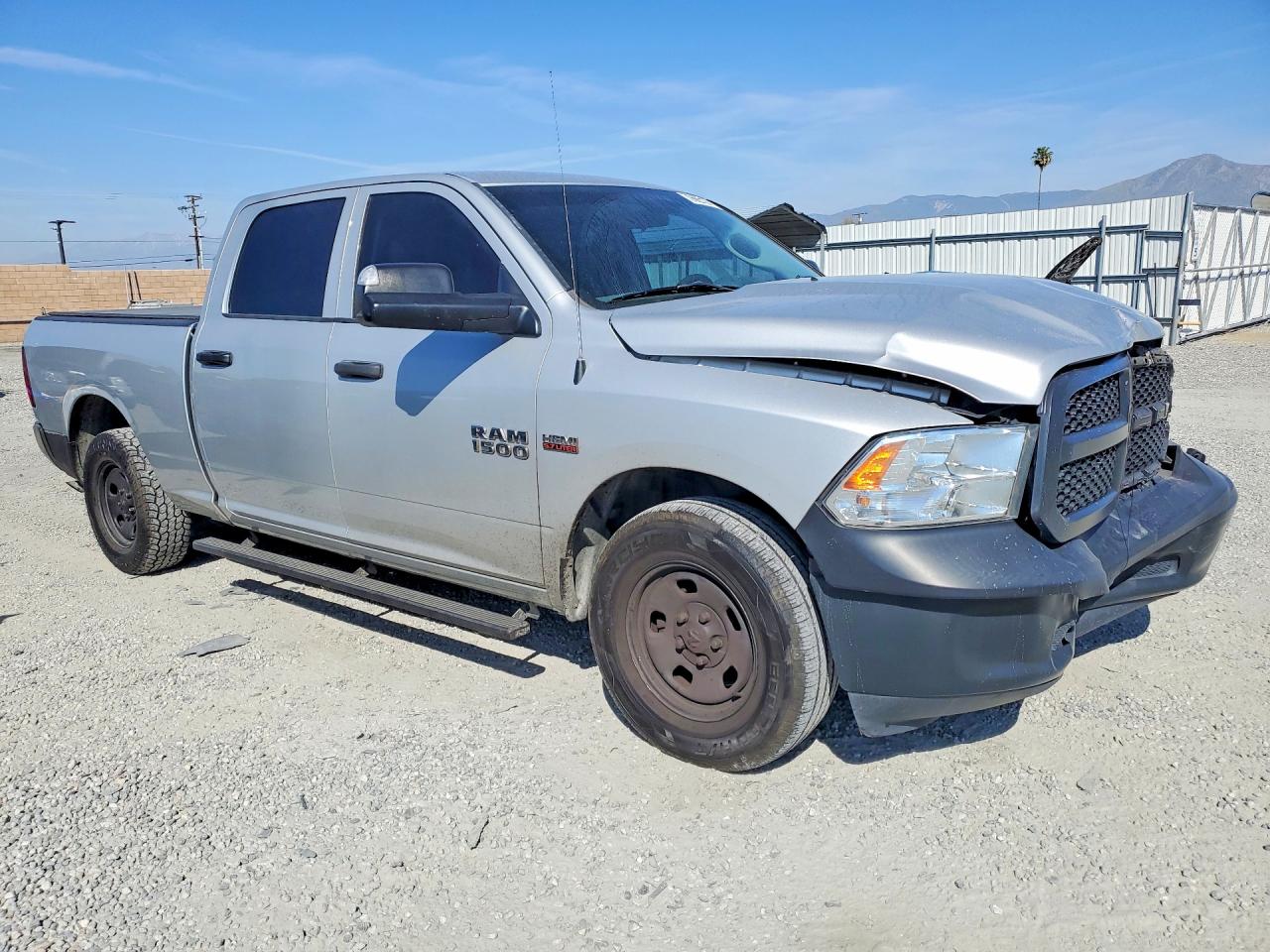2017 RAM 1500 ST photo 4