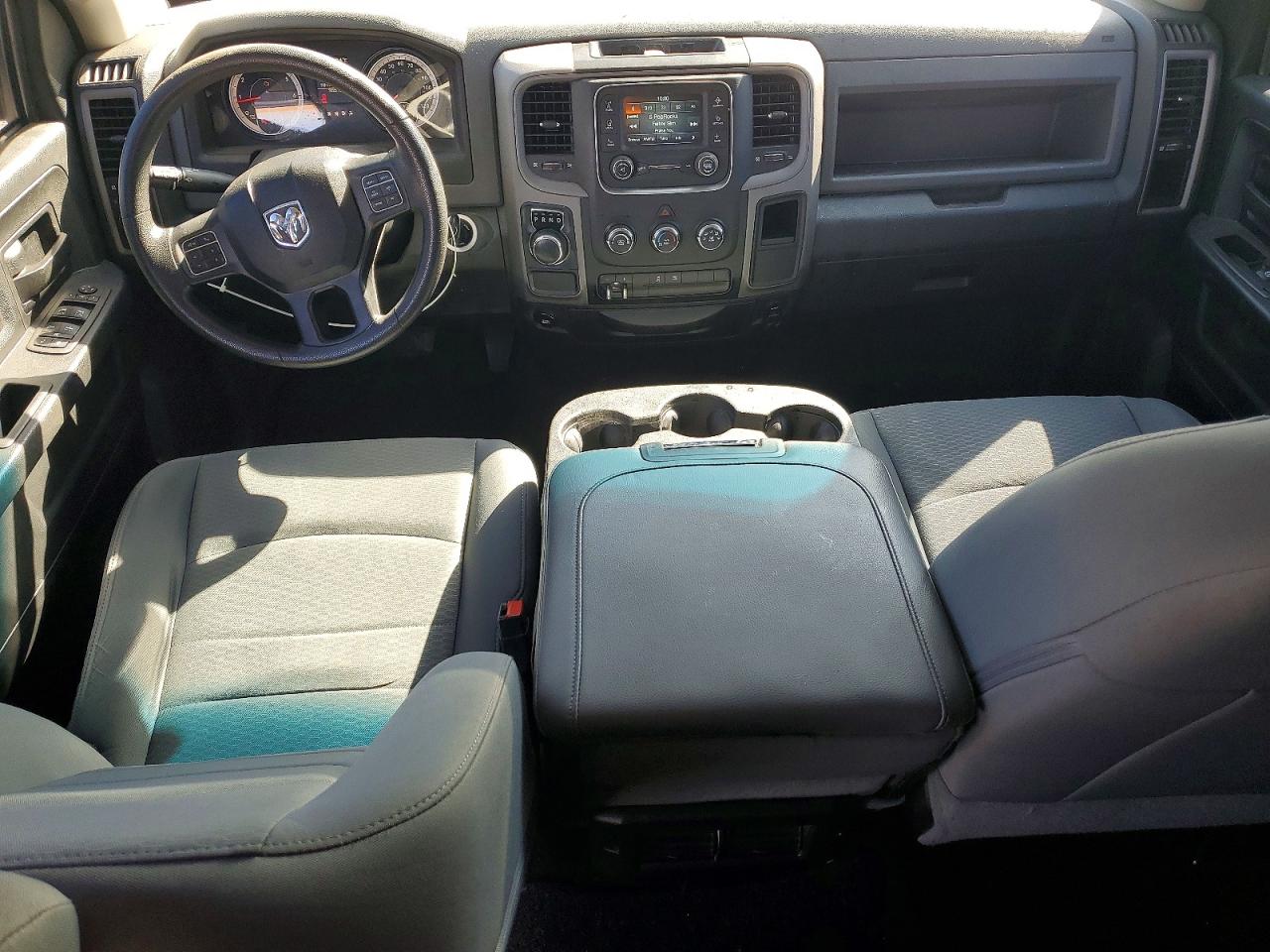 2017 RAM 1500 ST photo 8
