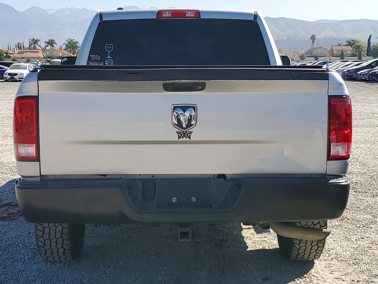 2017 RAM 1500 ST photo 6