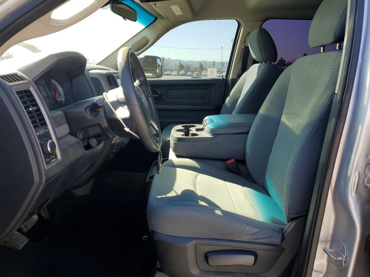 2017 RAM 1500 ST photo 7