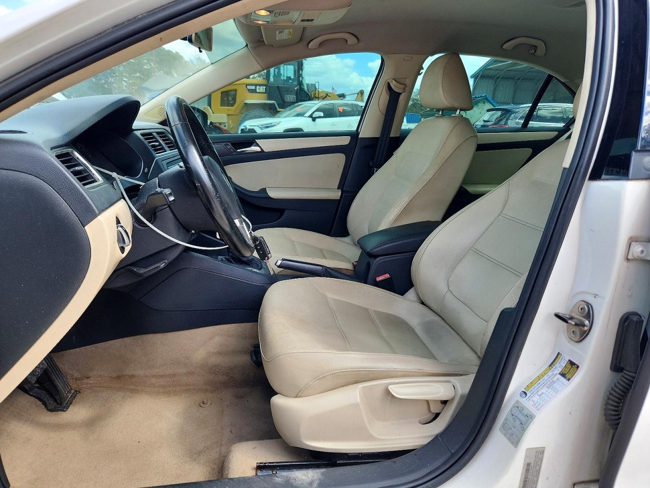 2011 VOLKSWAGEN JETTA SE photo 19