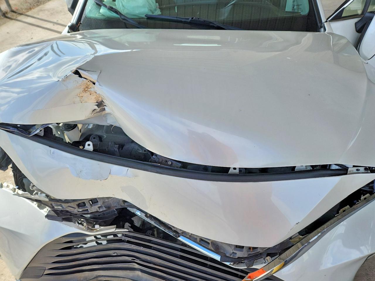 2021 TOYOTA VENZA LE photo 23