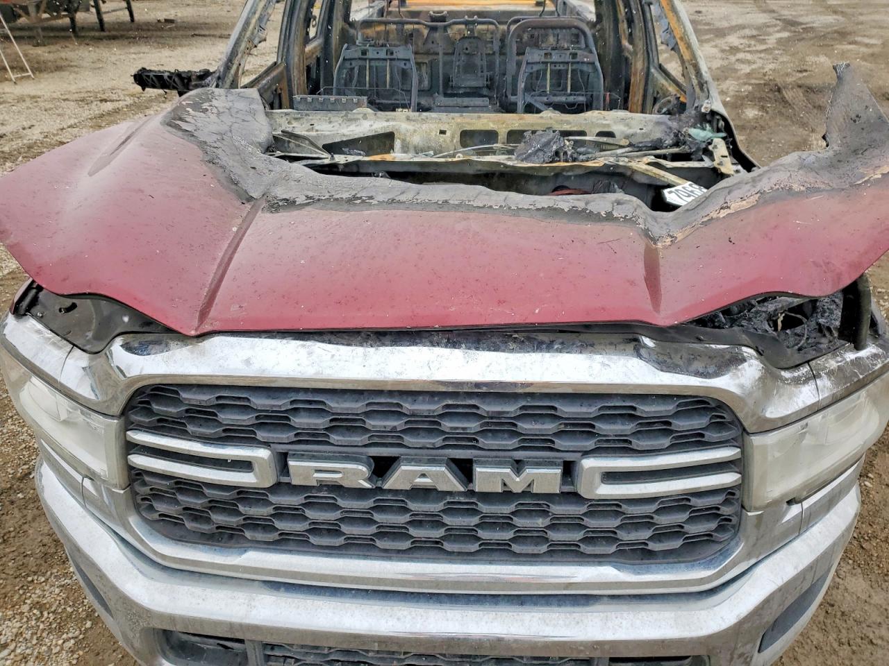 2022 RAM 3500 BIG HORN photo 34