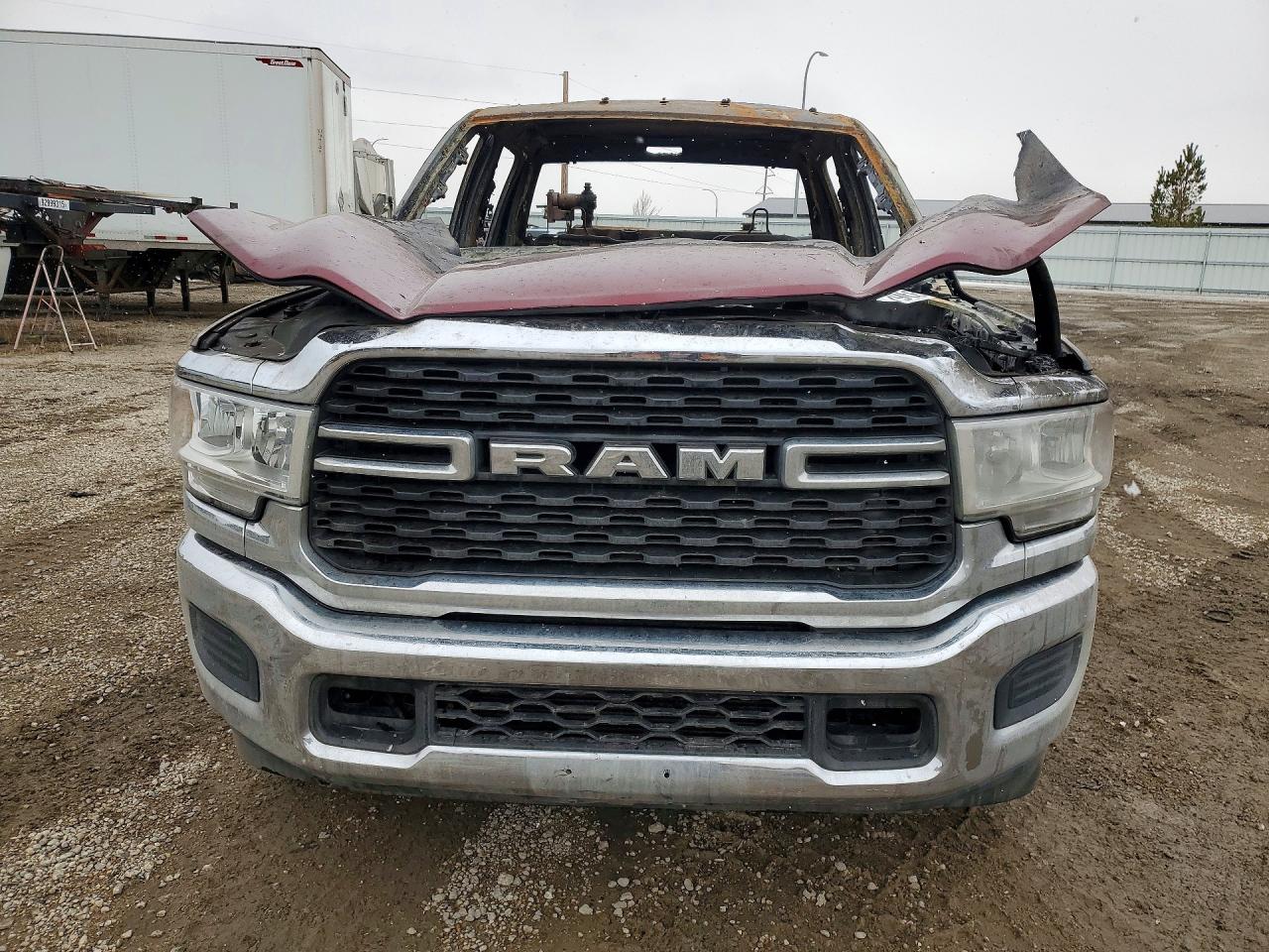 2022 RAM 3500 BIG HORN photo 13