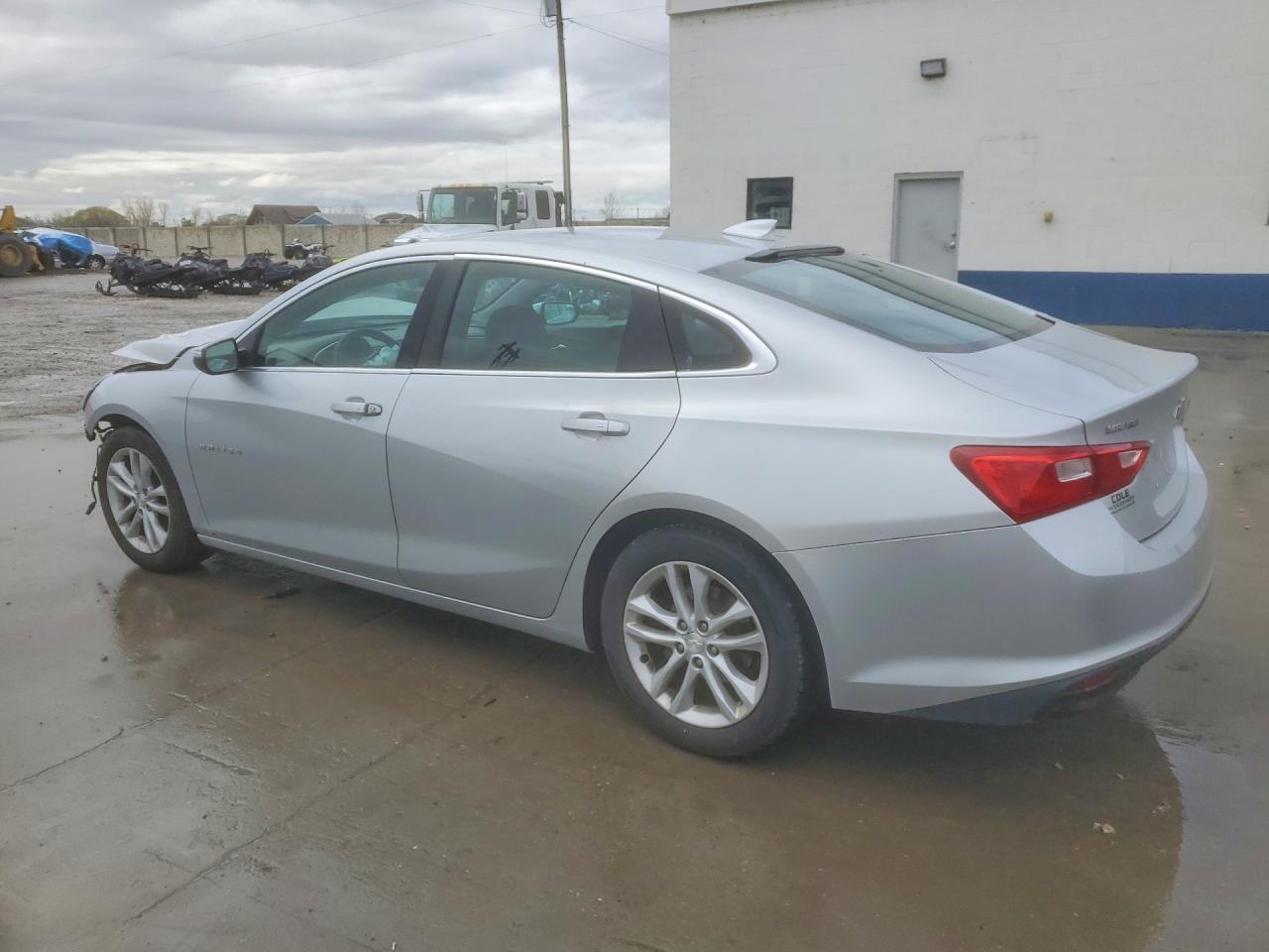 2018 CHEVROLET MALIBU LT photo 3