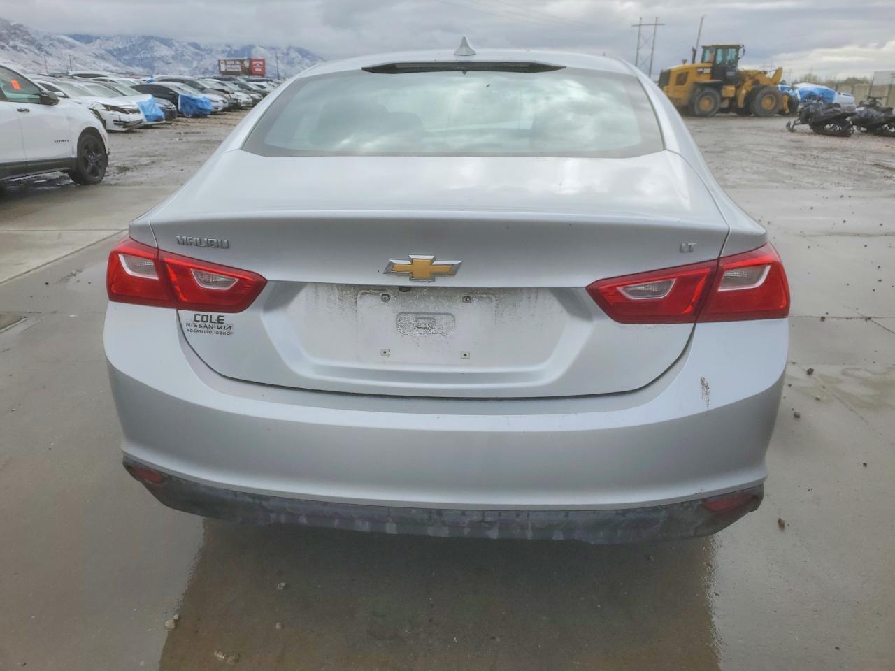 2018 CHEVROLET MALIBU LT photo 11