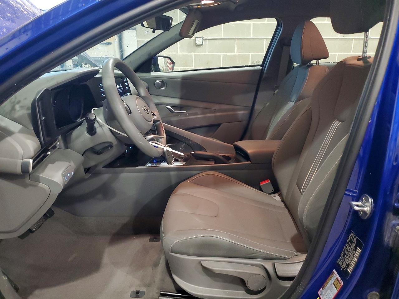2023 HYUNDAI ELANTRA SEL photo 13