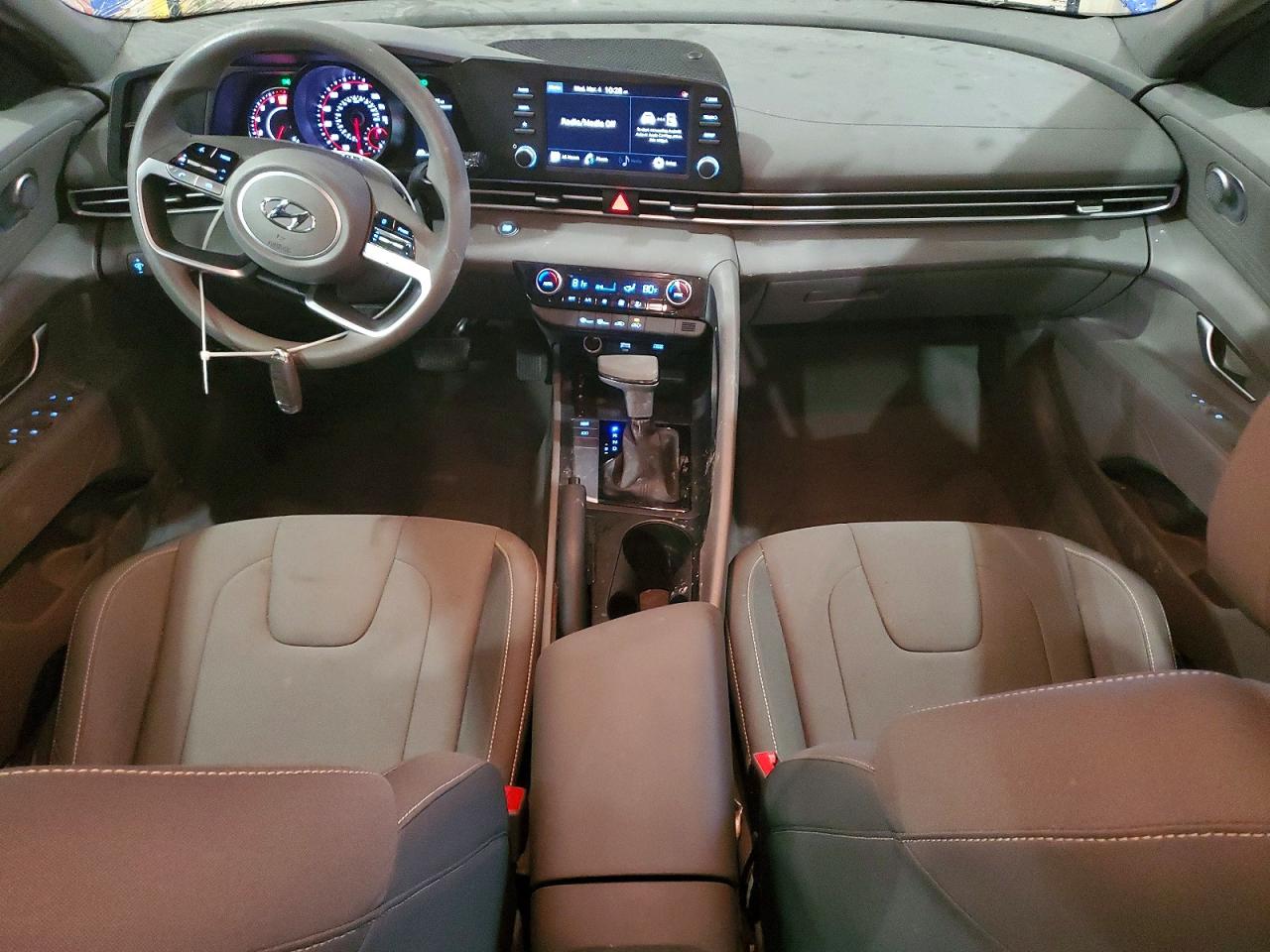 2023 HYUNDAI ELANTRA SEL photo 15