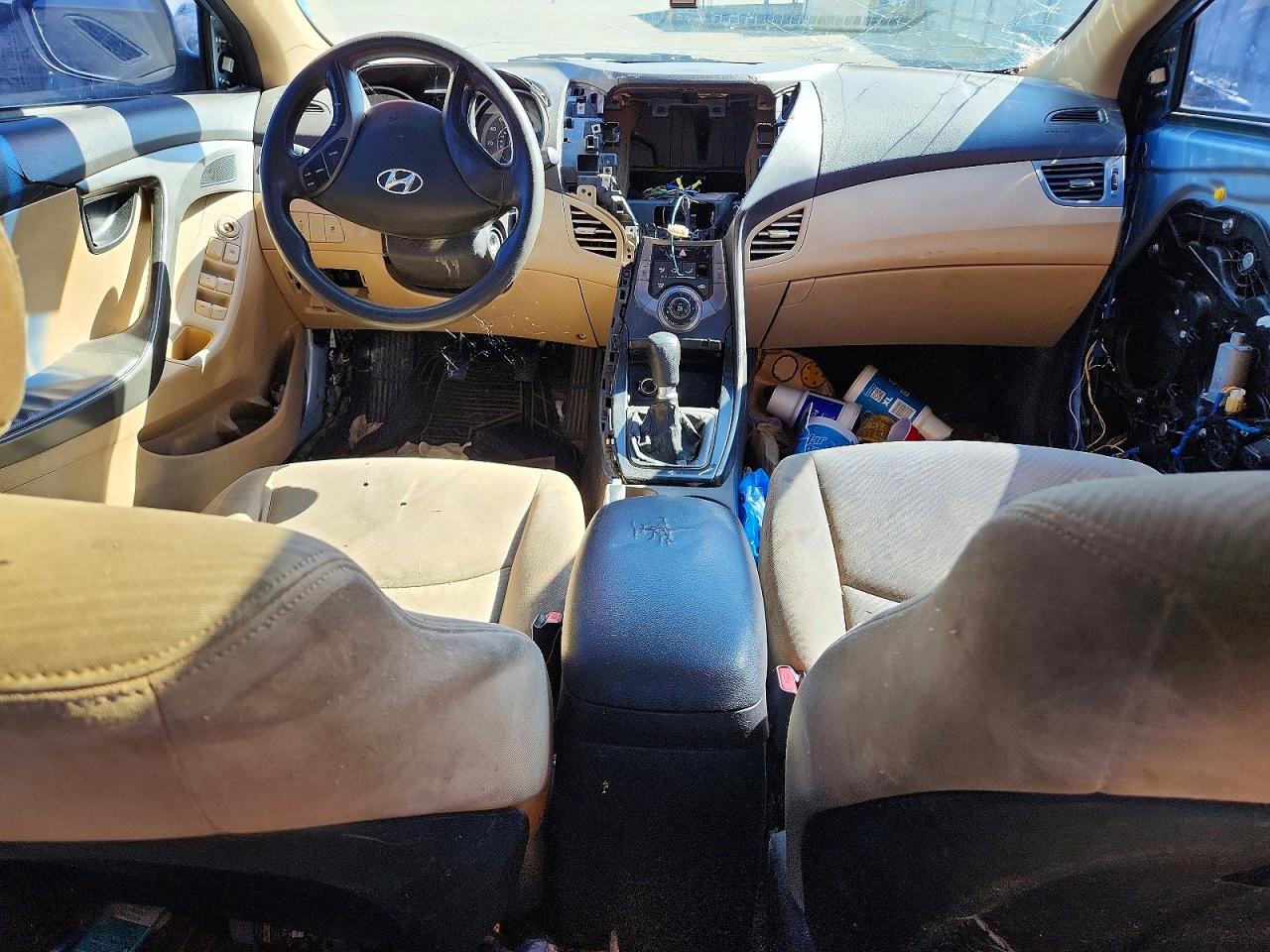 2013 HYUNDAI ELANTRA GLS photo 15