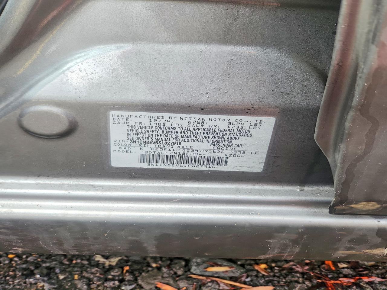 2025 NISSAN VERSA SV photo 34