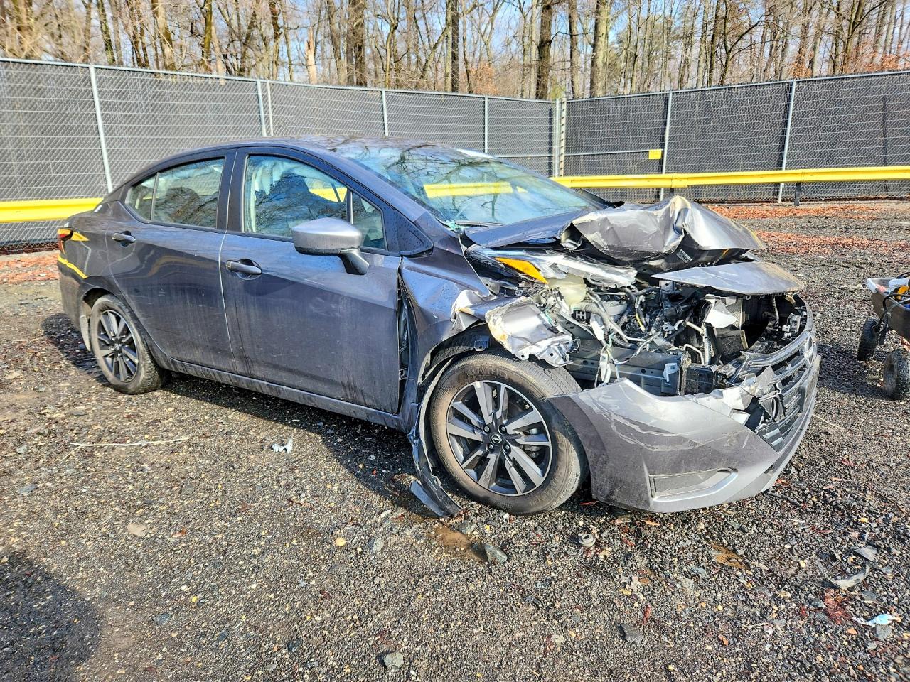 2025 NISSAN VERSA SV photo 10