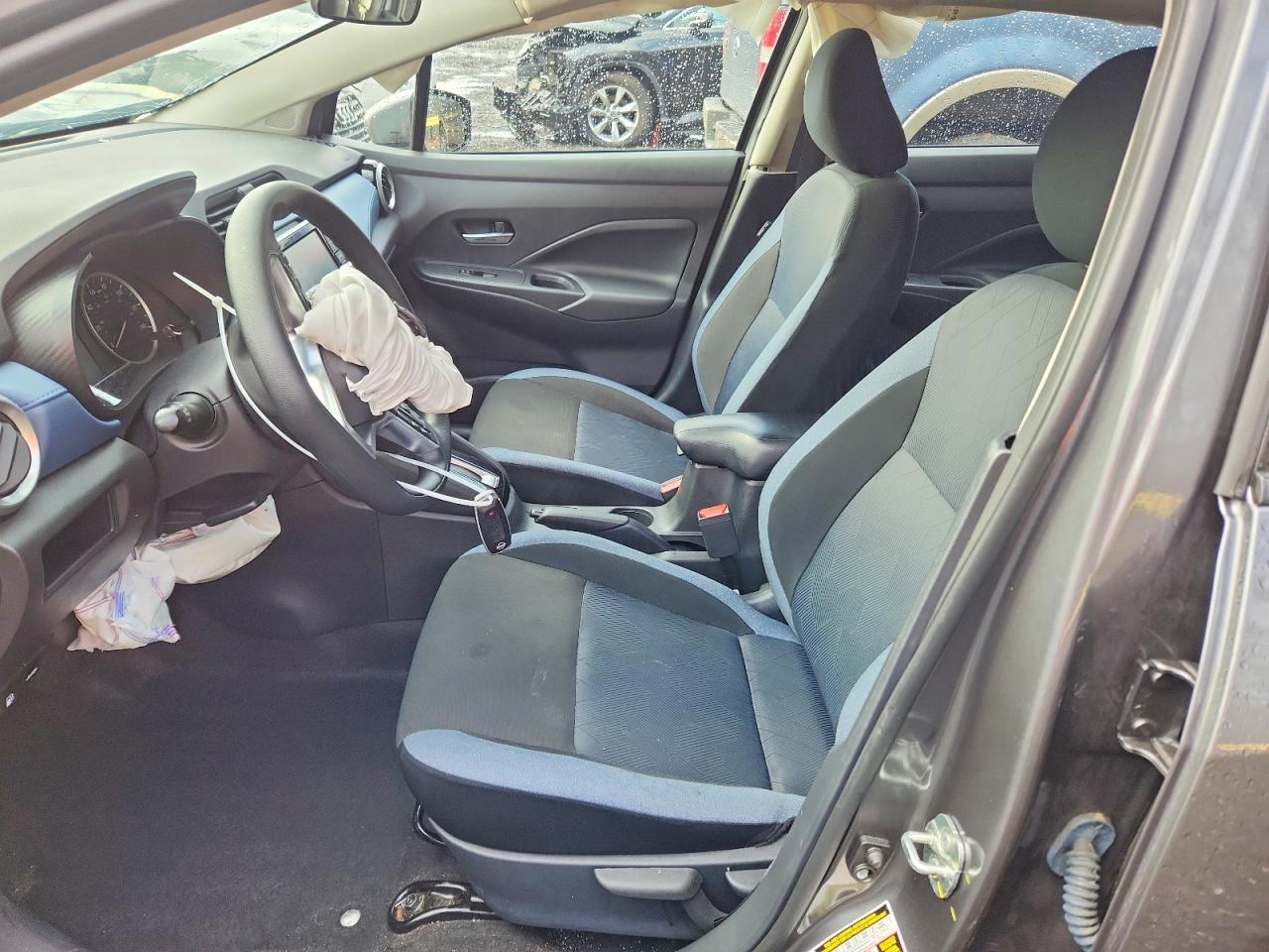 2025 NISSAN VERSA SV photo 19