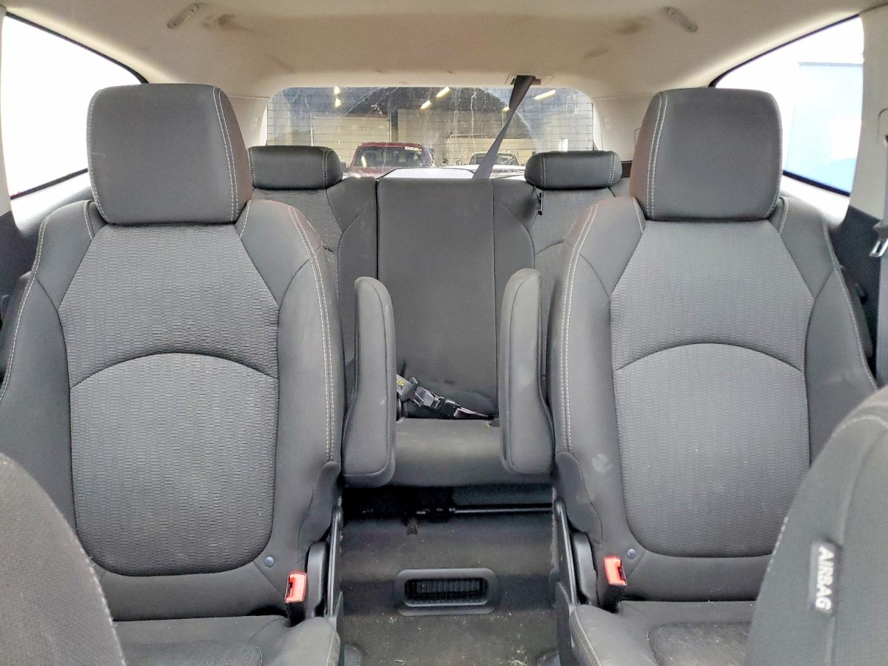 2014 CHEVROLET TRAVERSE LT photo 28
