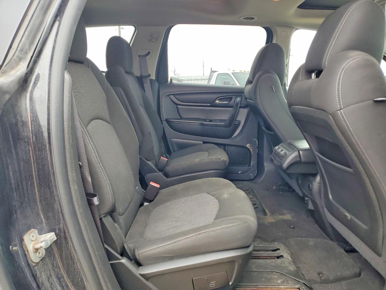 2014 CHEVROLET TRAVERSE LT photo 31