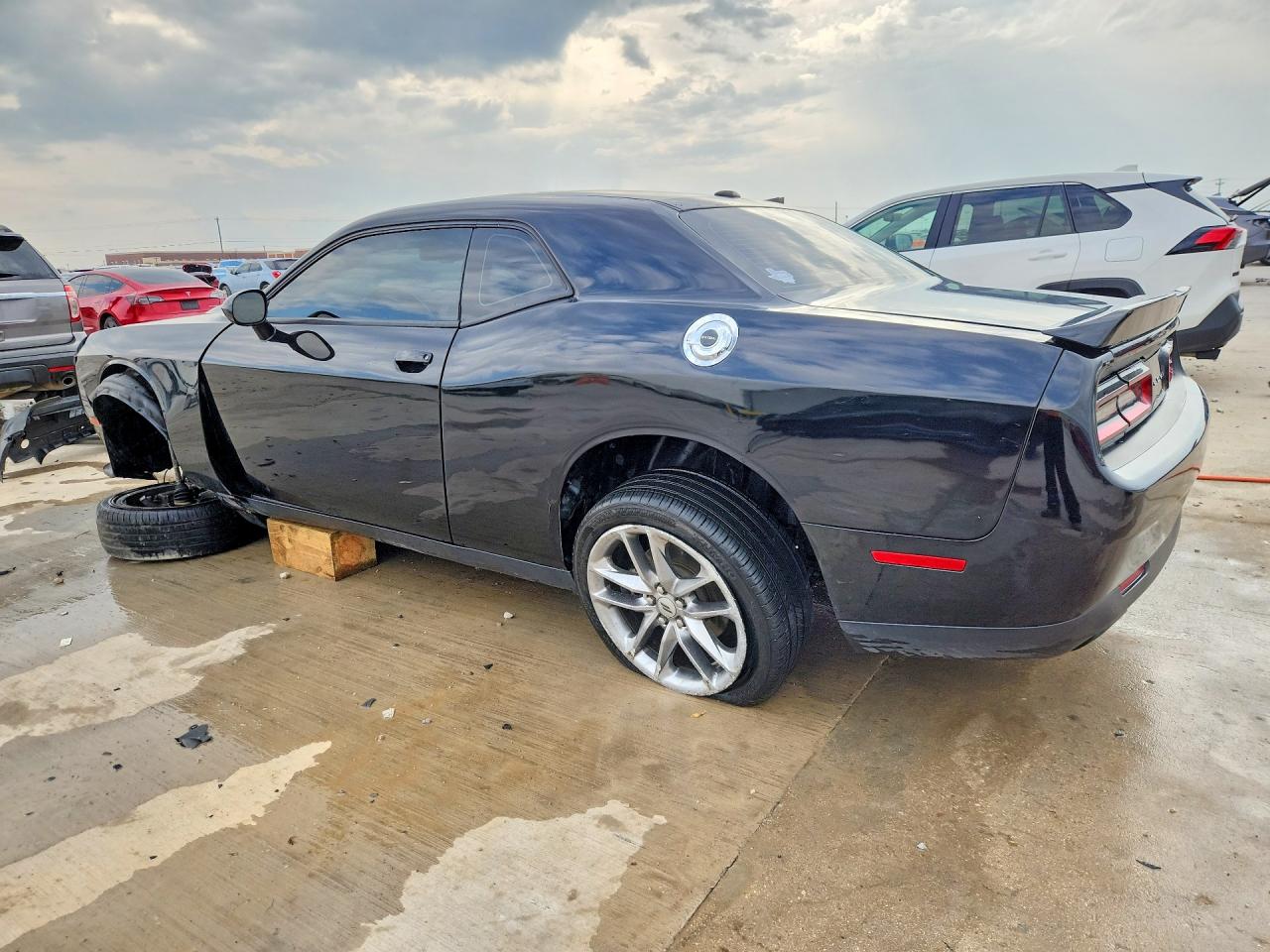 2022 DODGE CHALLENGER GT photo 2