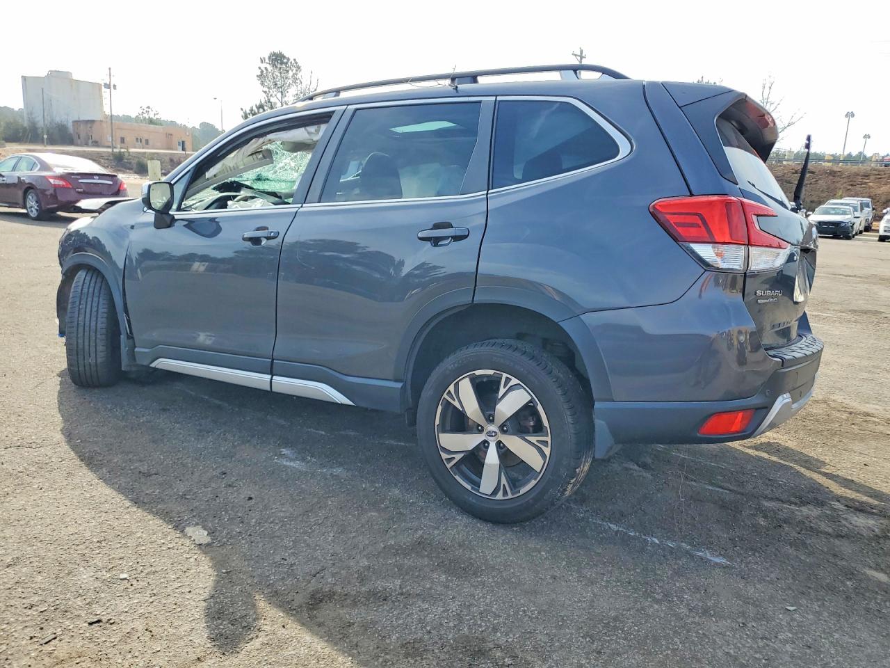 2021 SUBARU FORESTER TOURING photo 2
