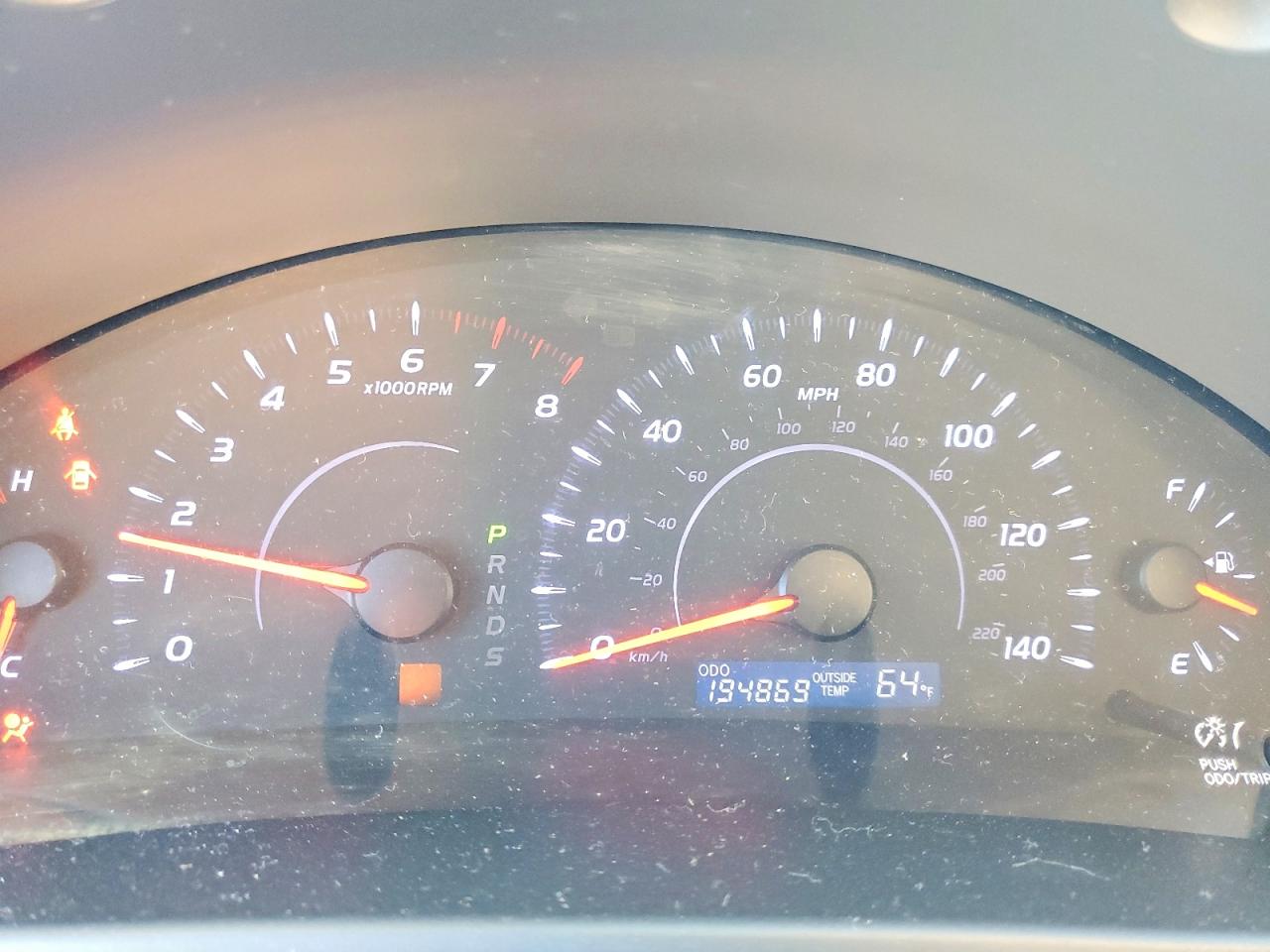 2011 TOYOTA CAMRY LE photo 9