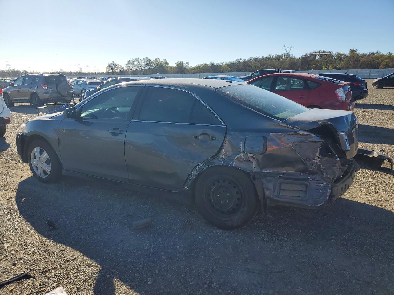 2011 TOYOTA CAMRY LE photo 2