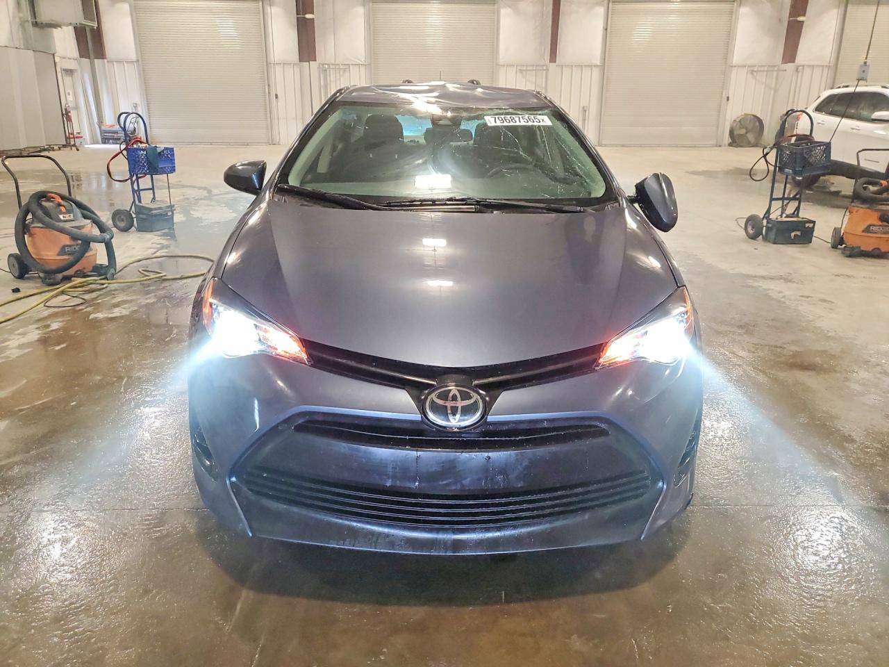 2018 TOYOTA COROLLA LE photo 5