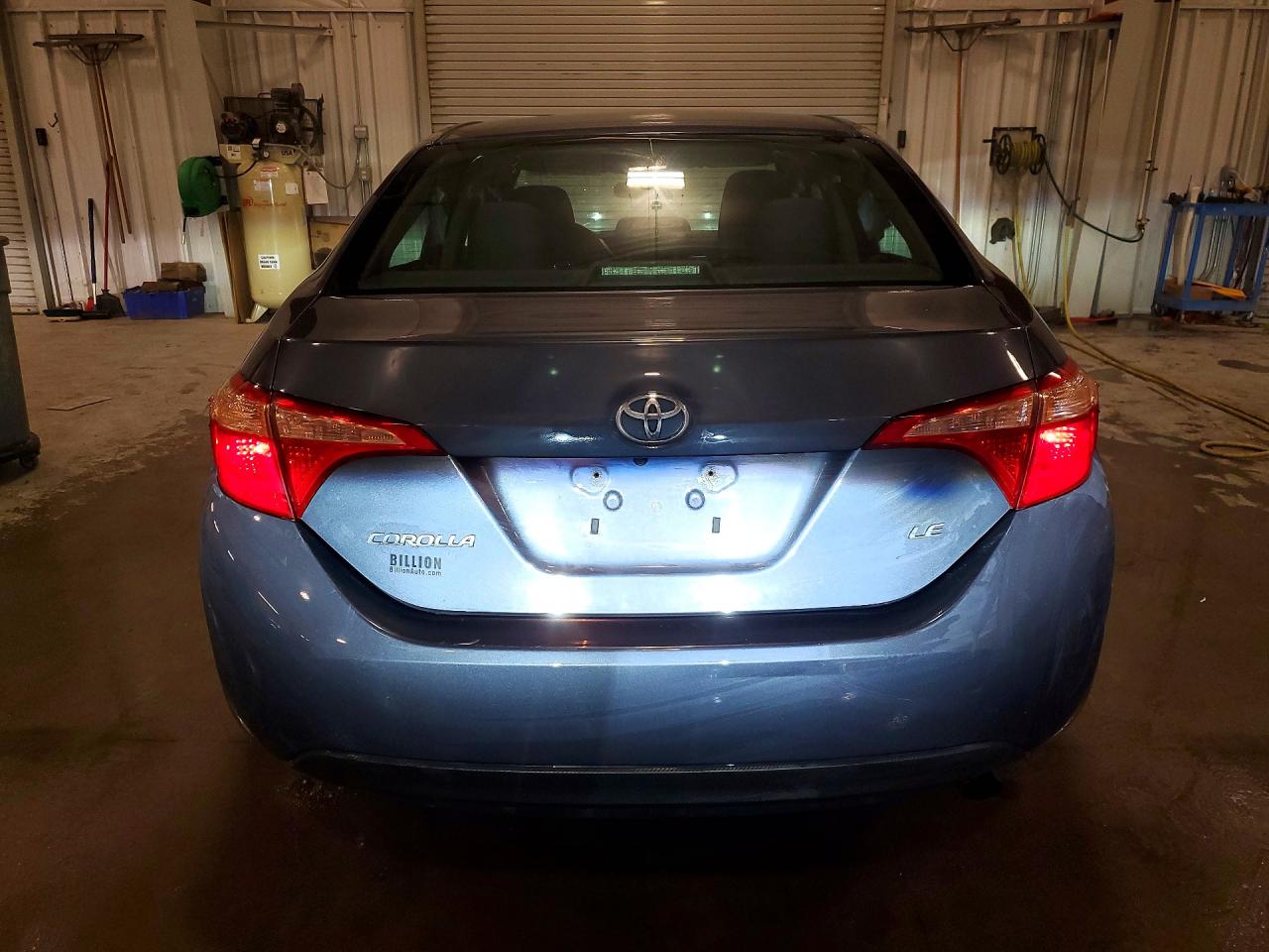 2018 TOYOTA COROLLA LE photo 6