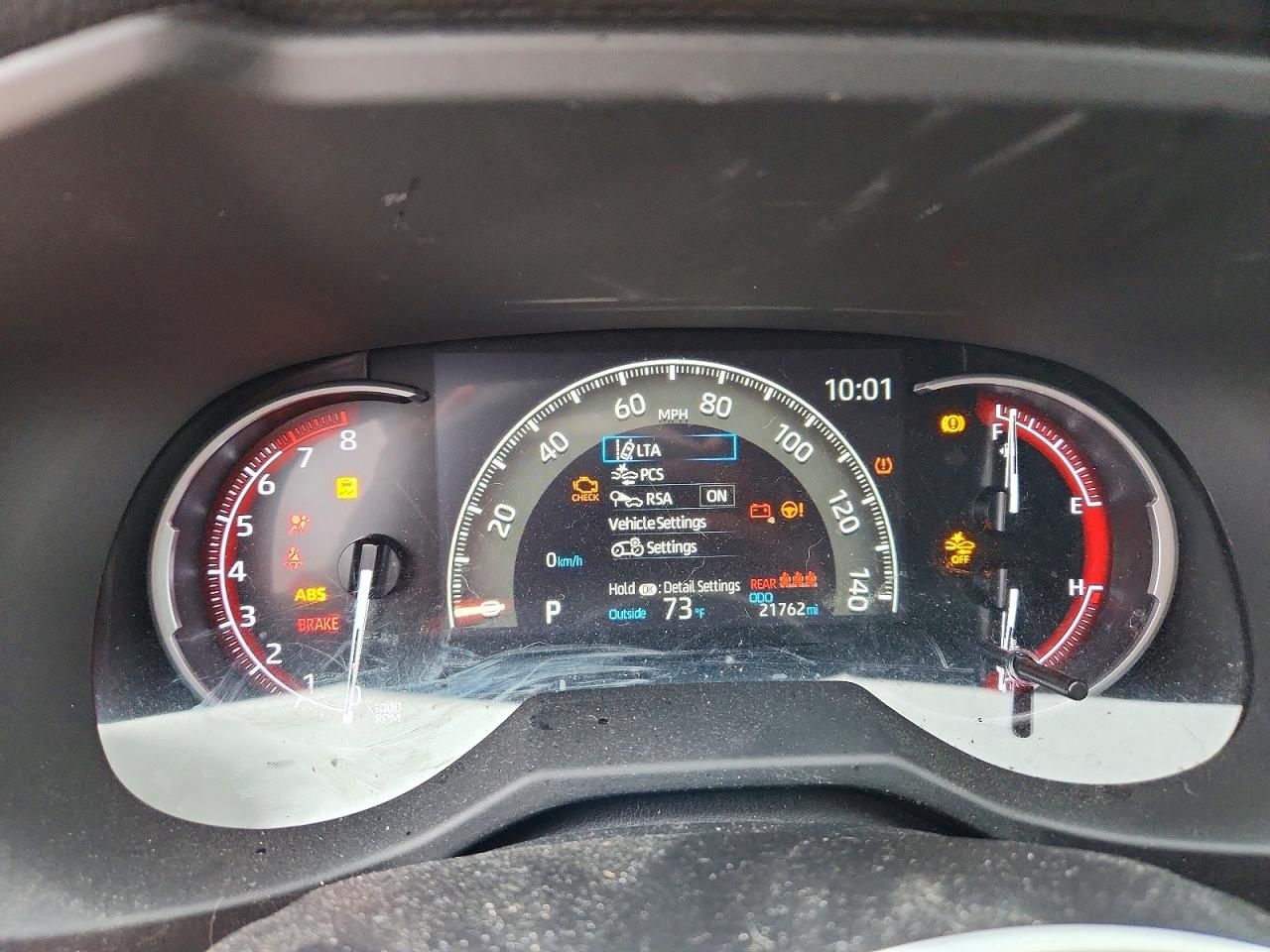 2025 TOYOTA RAV4 LE photo 17