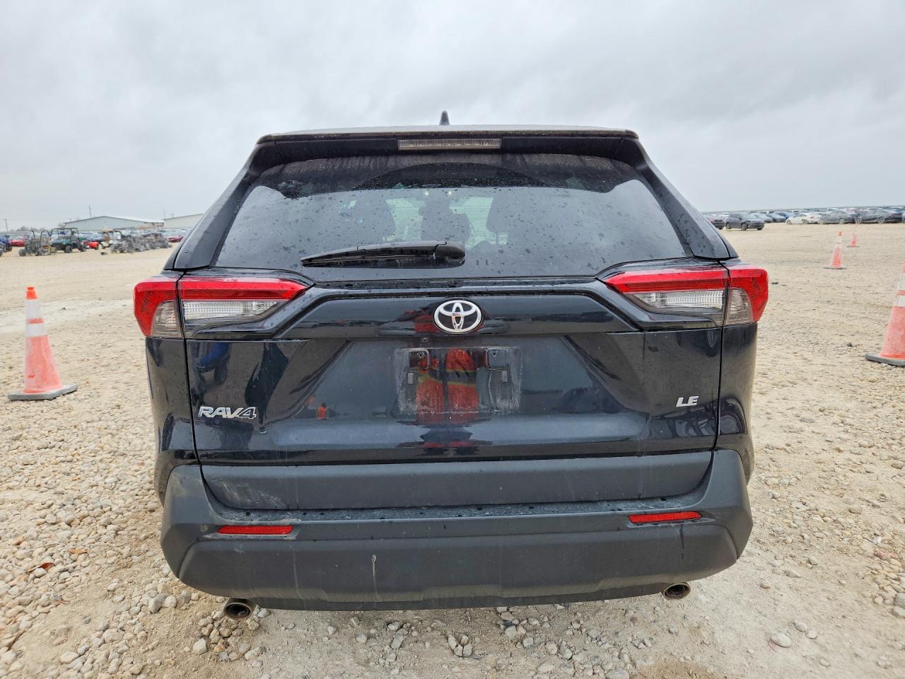 2025 TOYOTA RAV4 LE photo 11