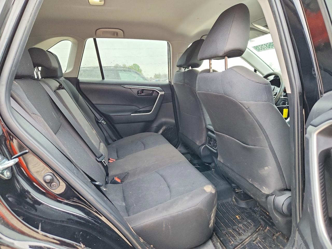 2025 TOYOTA RAV4 LE photo 21