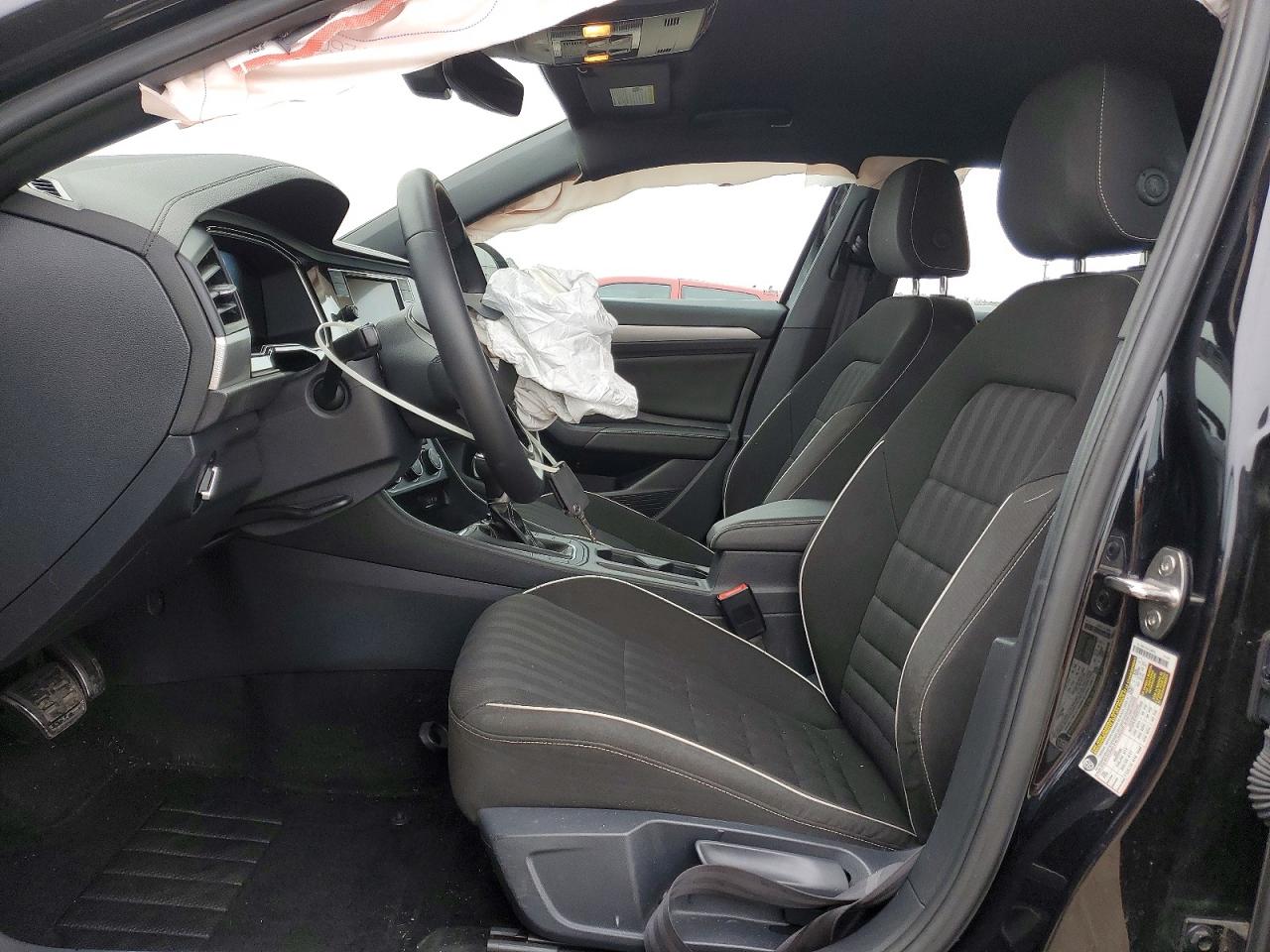 2024 VOLKSWAGEN JETTA SPORT photo 13