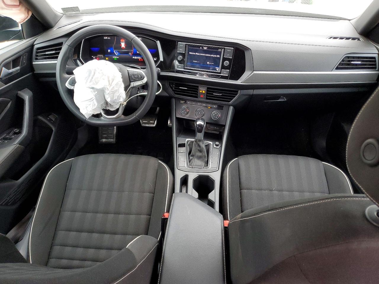 2024 VOLKSWAGEN JETTA SPORT photo 15