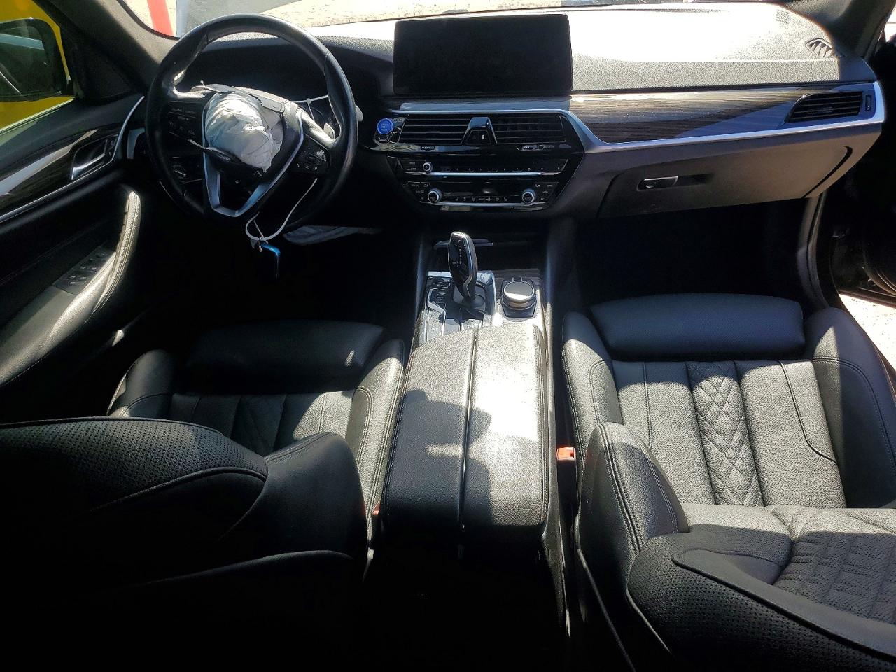 2021 BMW 530 photo 15