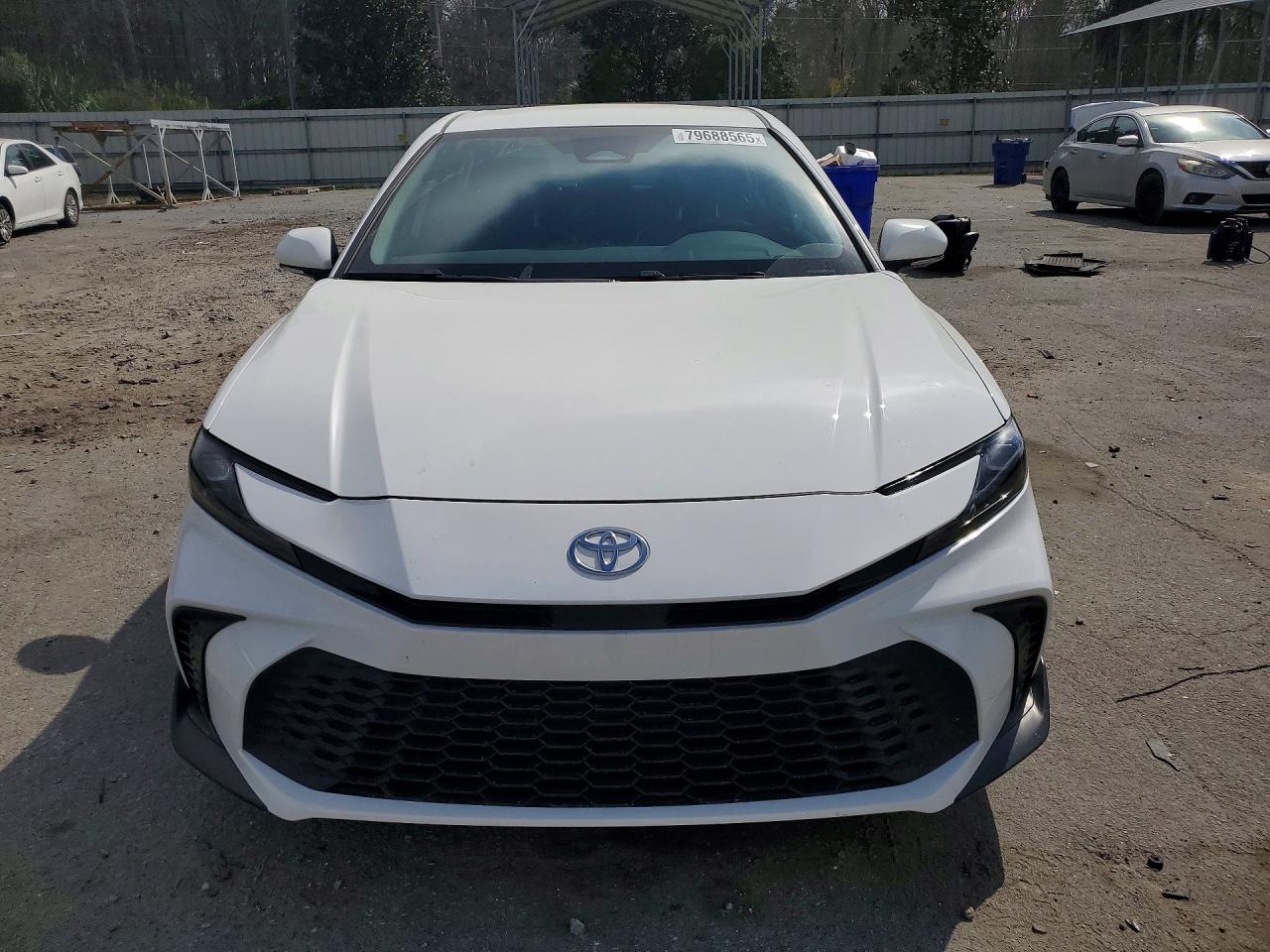 2025 TOYOTA CAMRY SE photo 9