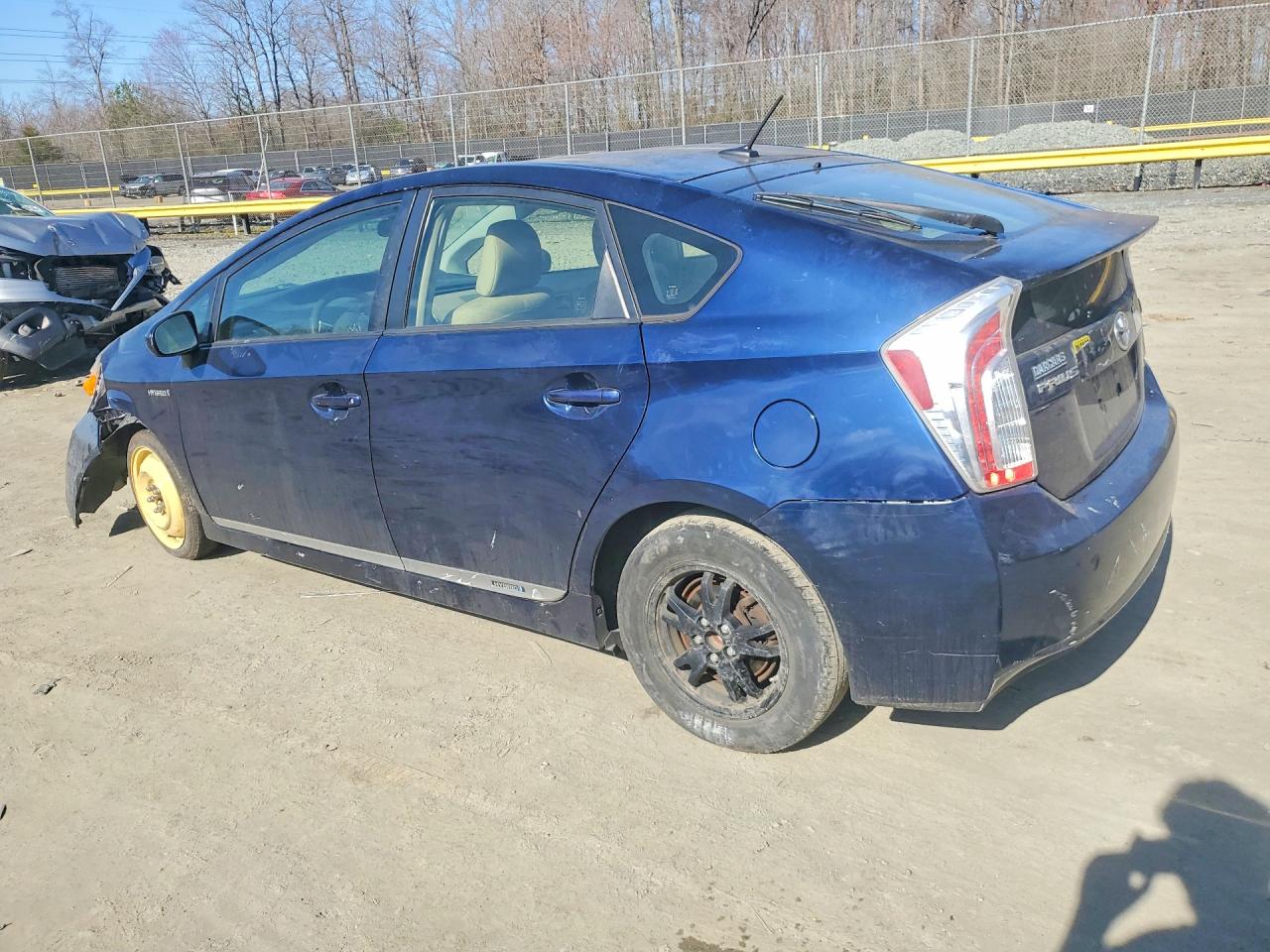2012 TOYOTA PRIUS THREE photo 2