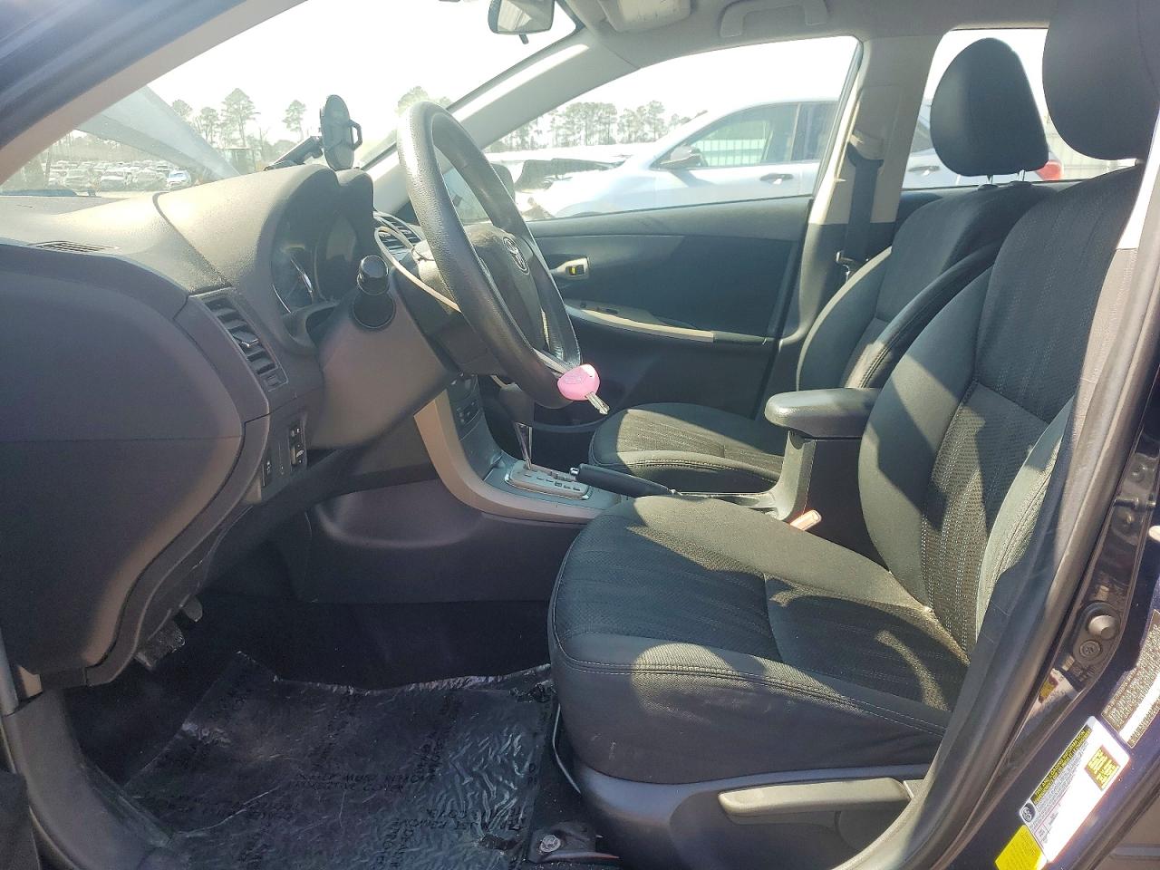 2012 TOYOTA COROLLA S photo 7
