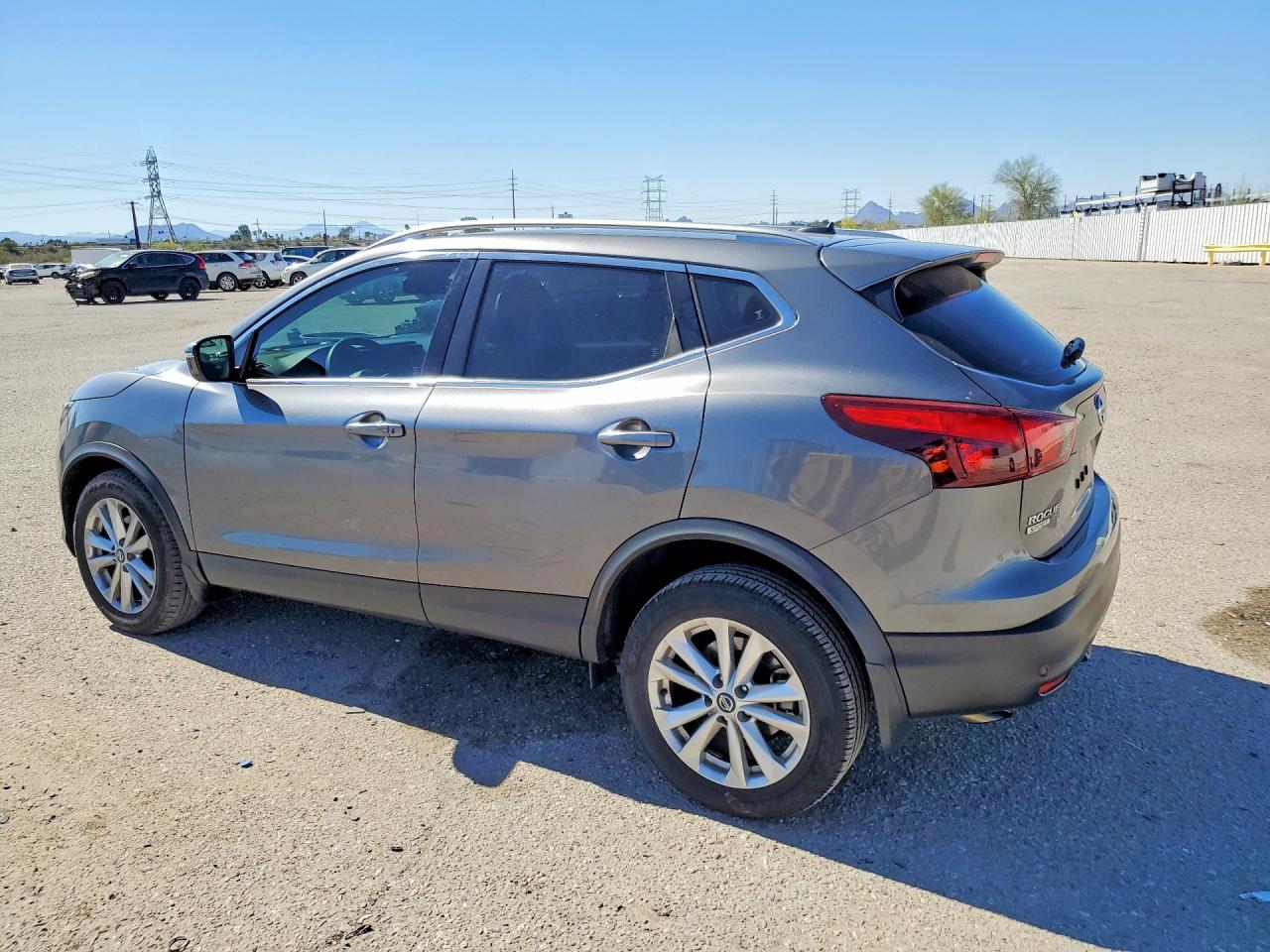 2019 NISSAN ROGUE SPORT SV photo 2
