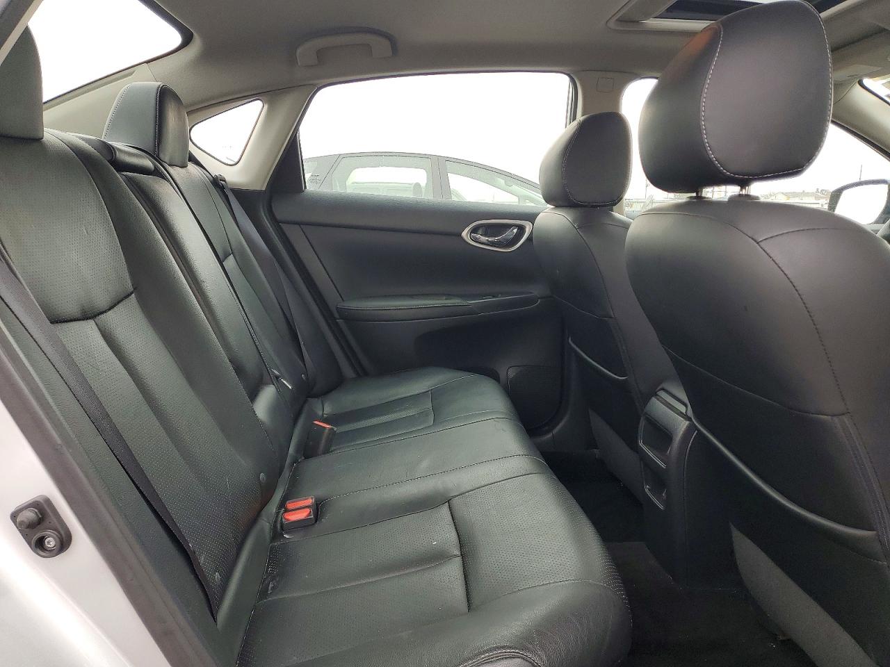2015 NISS SENTRA SL photo 10