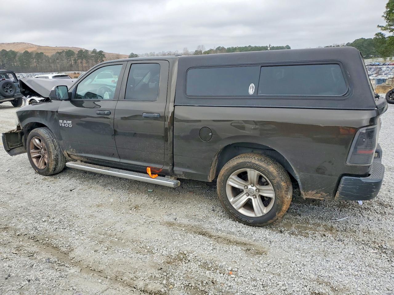2014 RAM 1500 ST photo 3